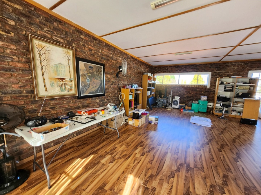 4 Bedroom Property for Sale in Wilkoppies North West